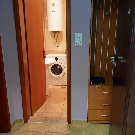 아파트 Cosy In Skopje. Comfy, Quiet And In The Centre Of The City. It's All You Need For Your Sightseeing Or Just Visiting. Have A Pleasant Stay. 스코페